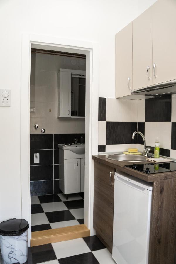 City Apartment Bb Баина-Башта Экстерьер фото
